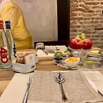 Ponte Dante Bed & Breakfast 4*
