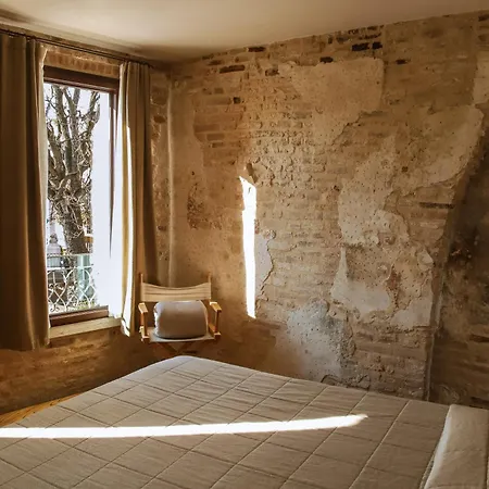 Ponte Dante Bed & Breakfast