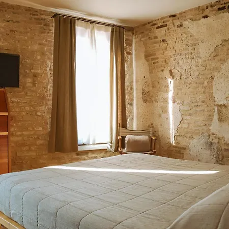 Ponte Dante B&B 트레비소