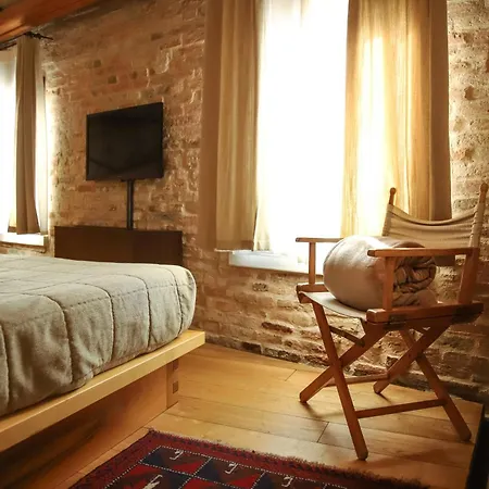 Ponte Dante B&B