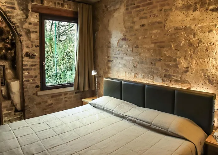 Oda ve Kahvaltı Ponte Dante 4*