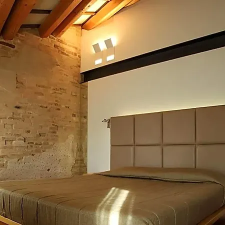 Ponte Dante Bed and Breakfast 4*