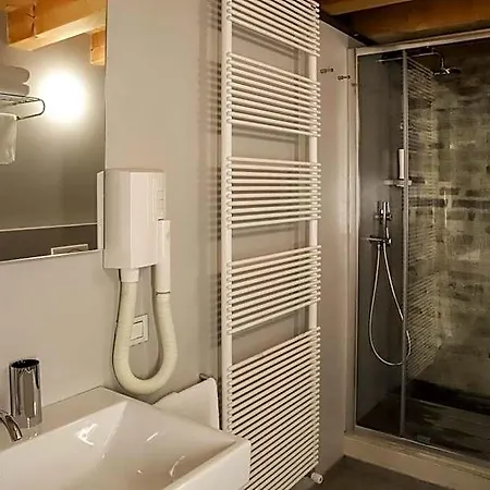 Ponte Dante Bed and Breakfast 4*